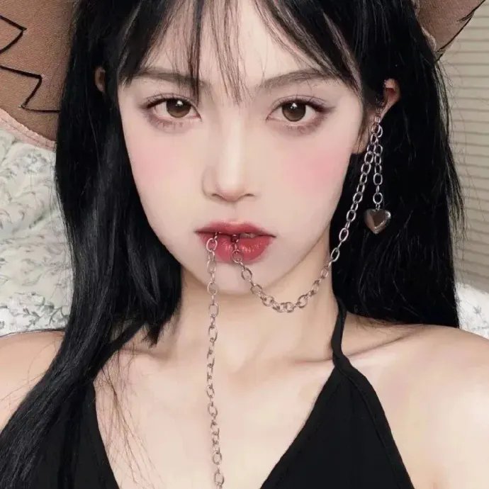 绣间藏春